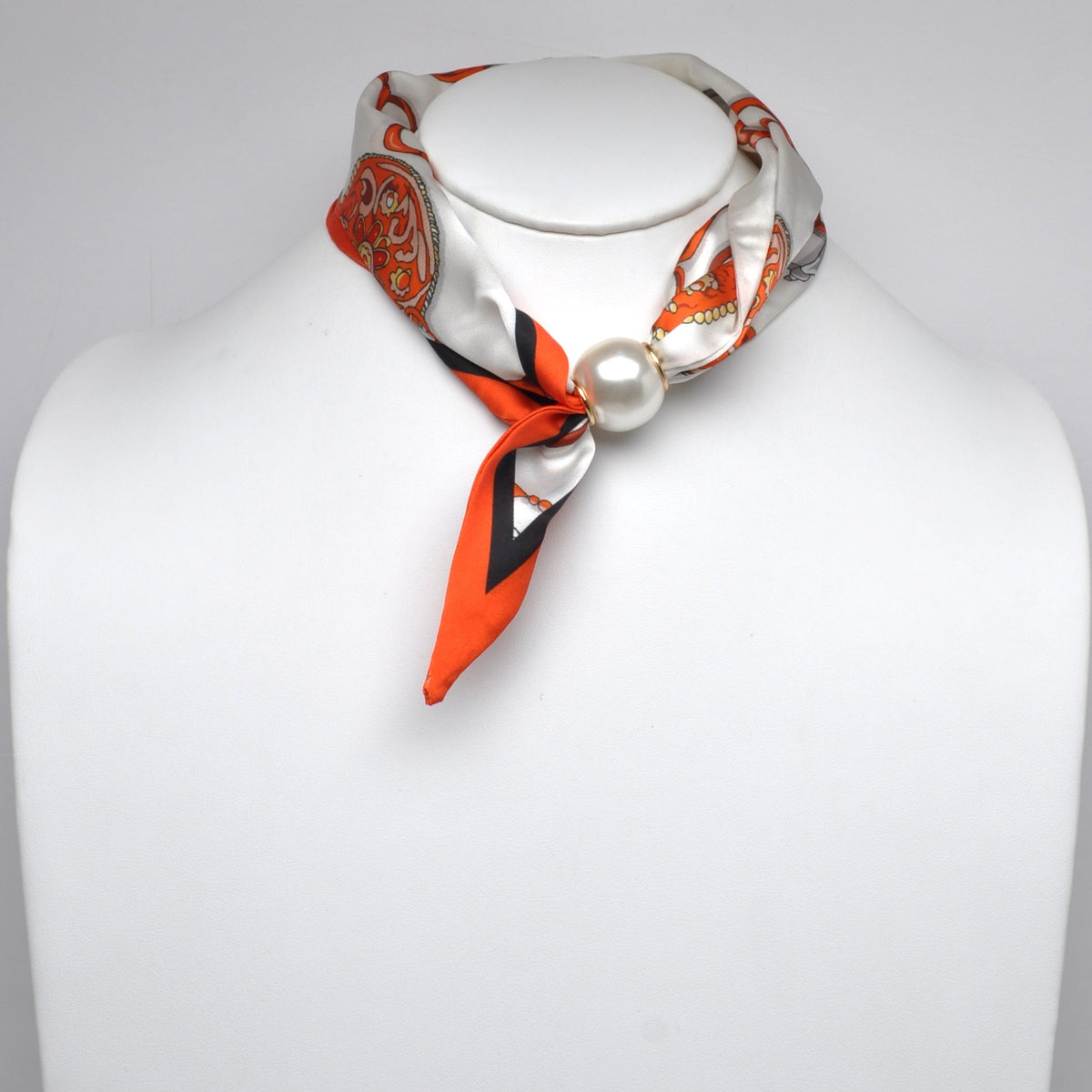 The Baroque Chain Pearl Neckerchief