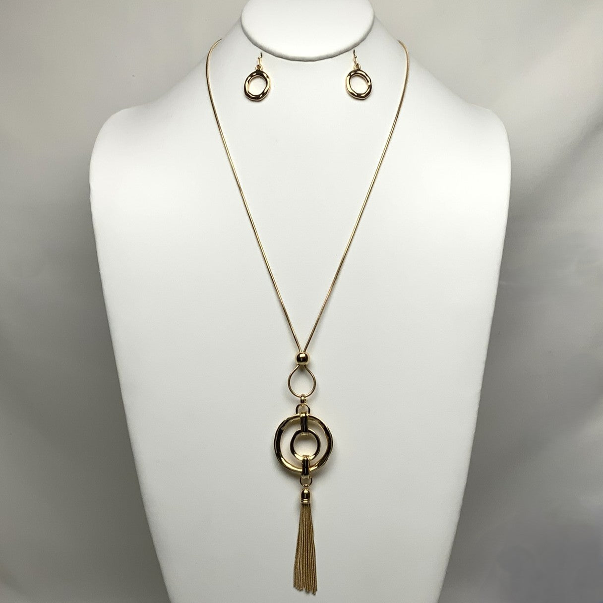 Circle Pendant Tassel Snake Chain Necklace Set