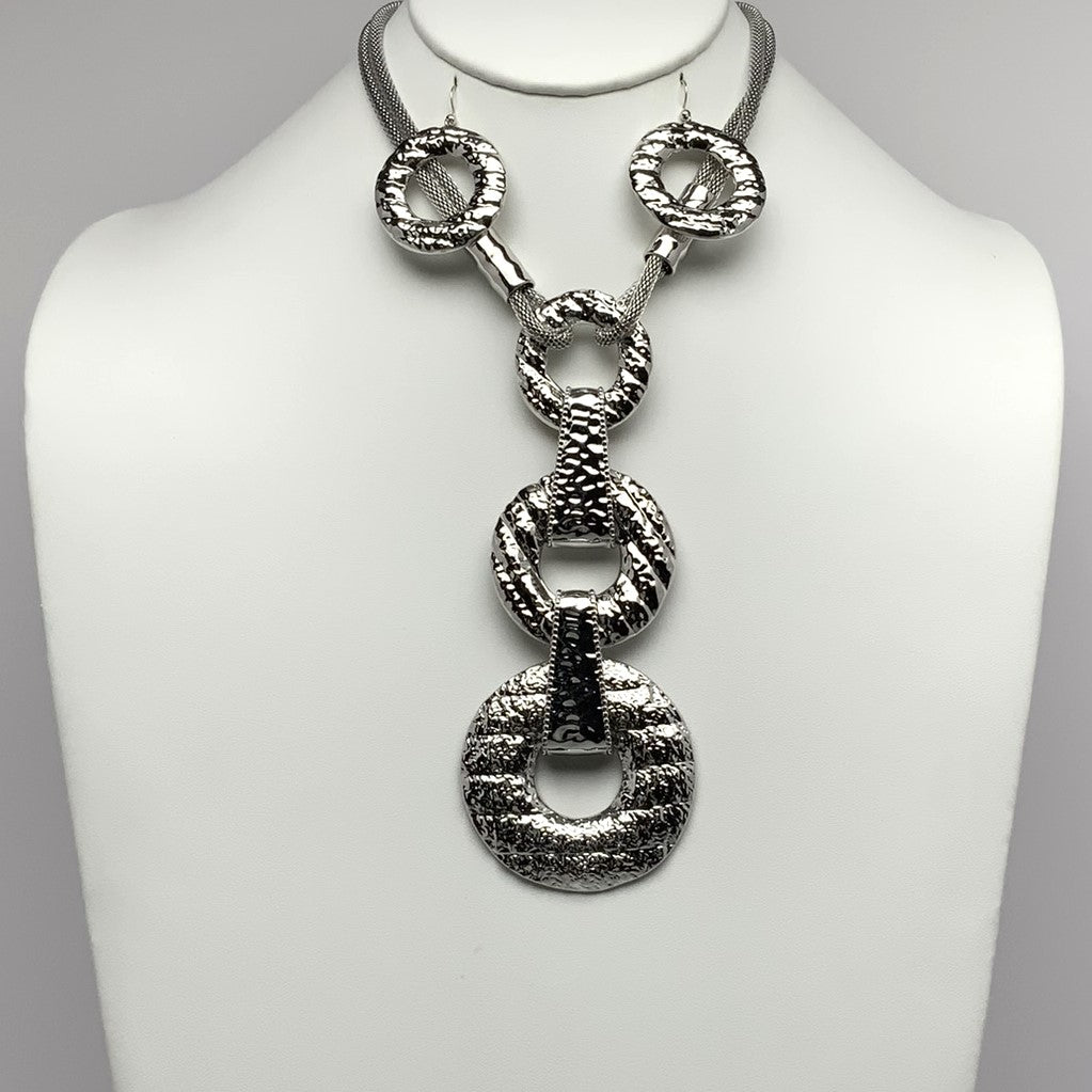 Descending Circle Necklace Set