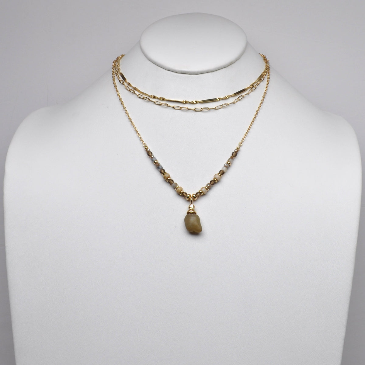 Stone Pendant Beaded w/Layers Necklace
