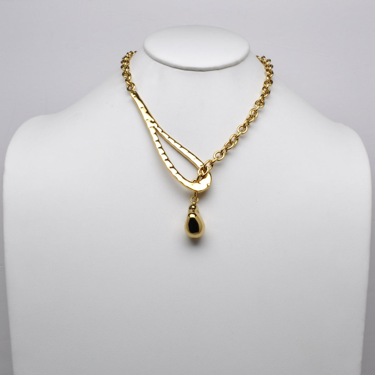 Stainless Steel Asymmetric Interlocking Loop Teardrop Necklace