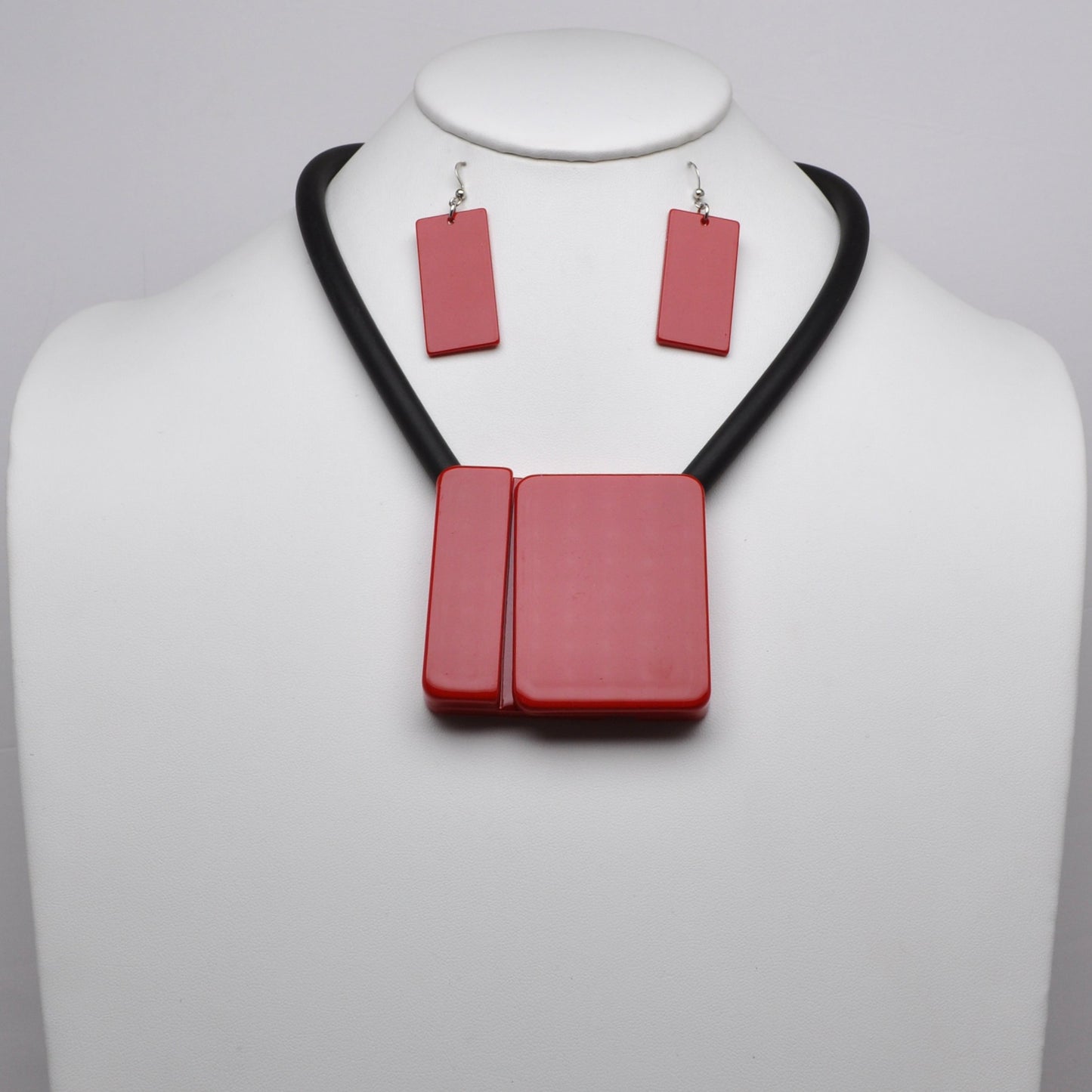 Square Lucite Magnetic Rubber Cord Necklace Set