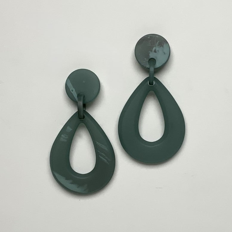 Matte Teardrop Outline Earrings