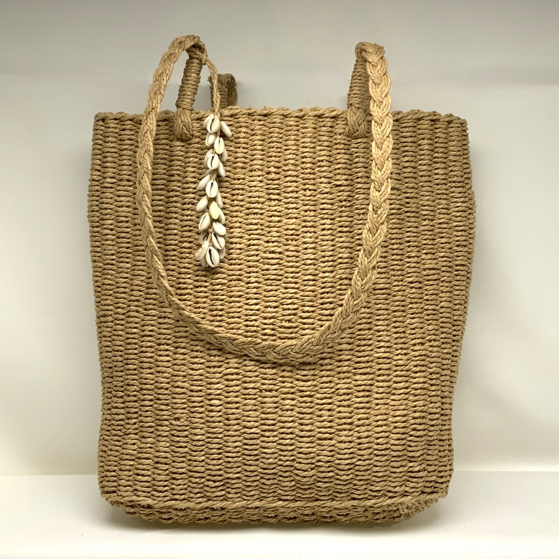 Straw Tote Bag with Conch Shell Charm (AC-40)