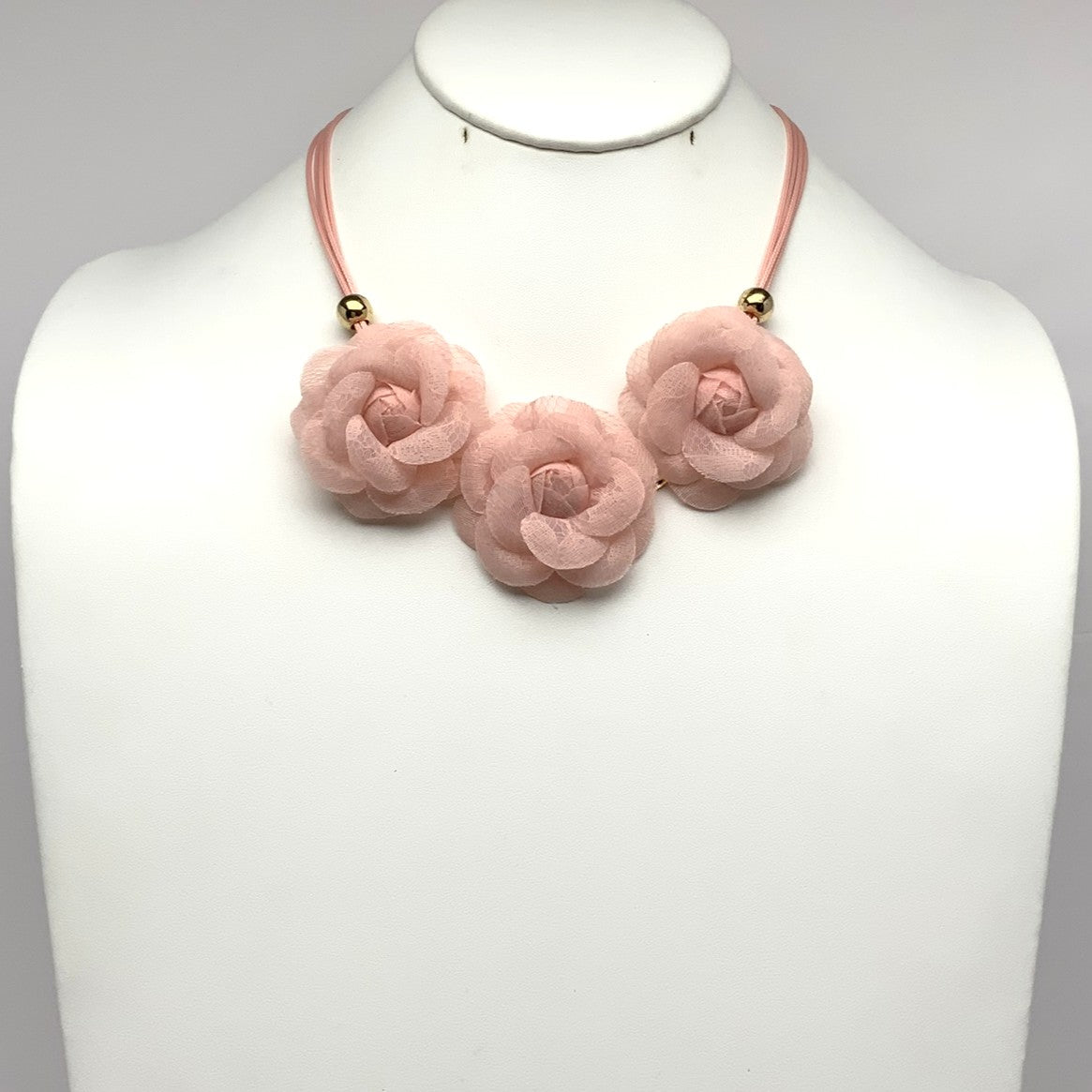 Tulle Lace Pattern Cord Necklace