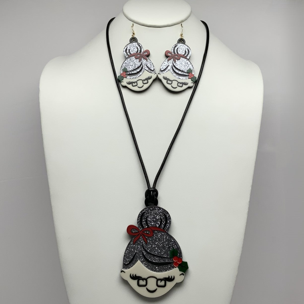 Christmas Woman Cord Necklace Set