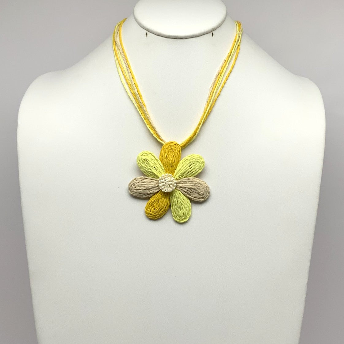 Short Straw/Wicker Flower Necklace