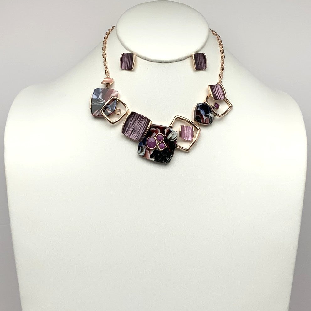 Square Ribbed Abstract Necklace Set