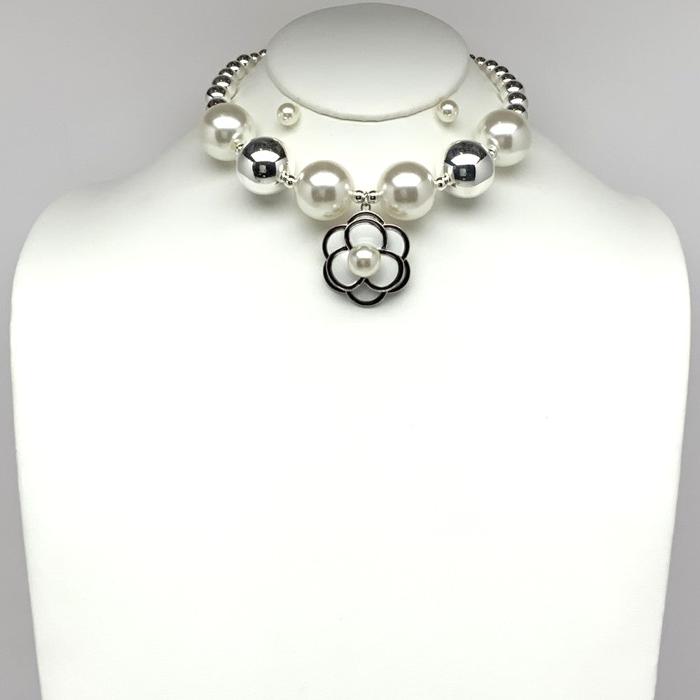 Metallic Pearl Bead Mix Flower Necklace Set