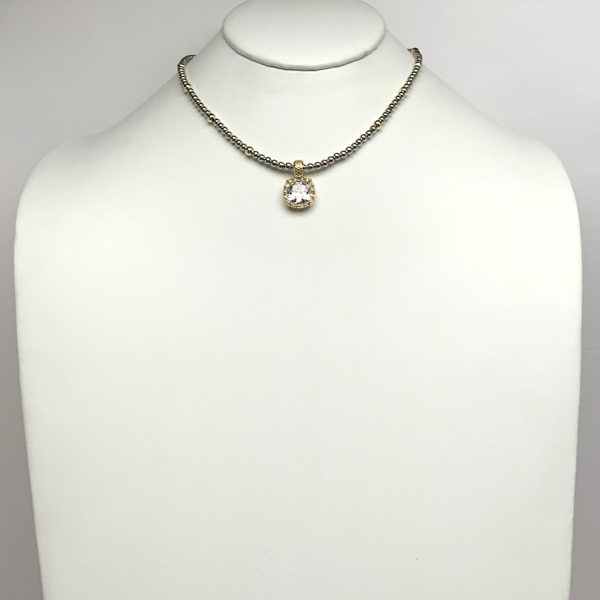 Two Toned Bead Necklace W/Gemstone Pendant