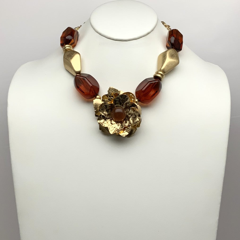 Amber Tone Chunky Necklace w/Hammered Finish Flower
