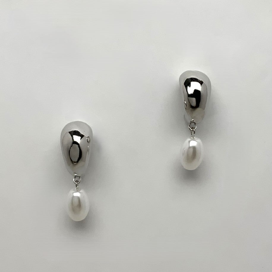 Chunky Dome Plated Drop Pearl Earrings