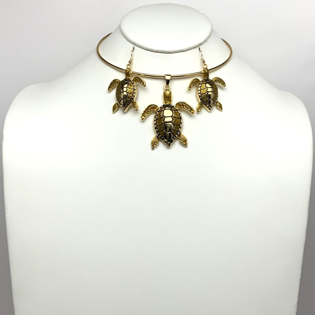 Wire Choker Turtle Pendant Necklace Set