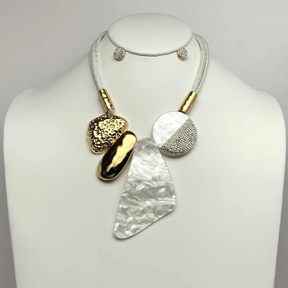 Geometric Design w/Bling Earrings and Necklace