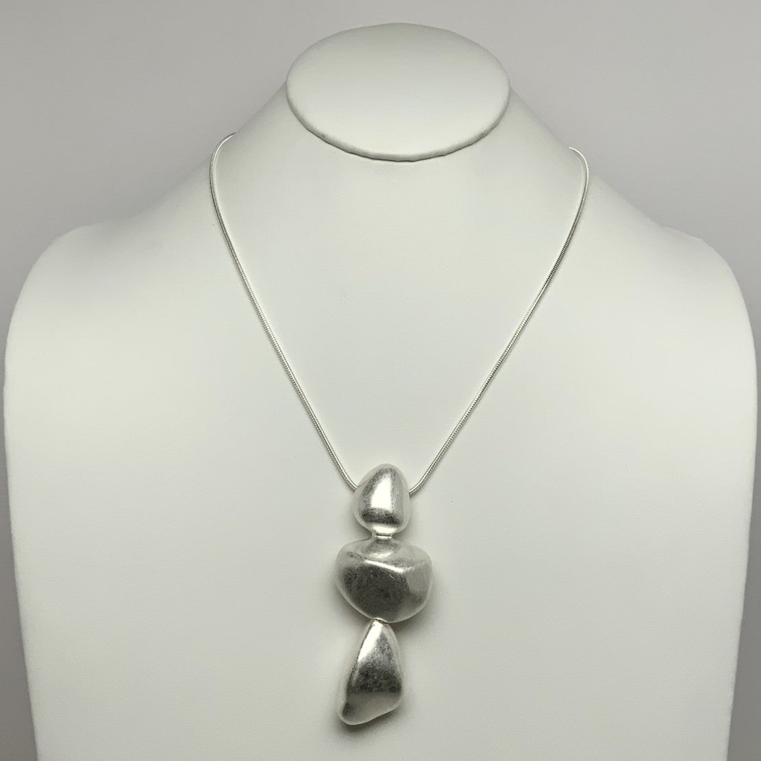 Pebble Statement Design Necklace