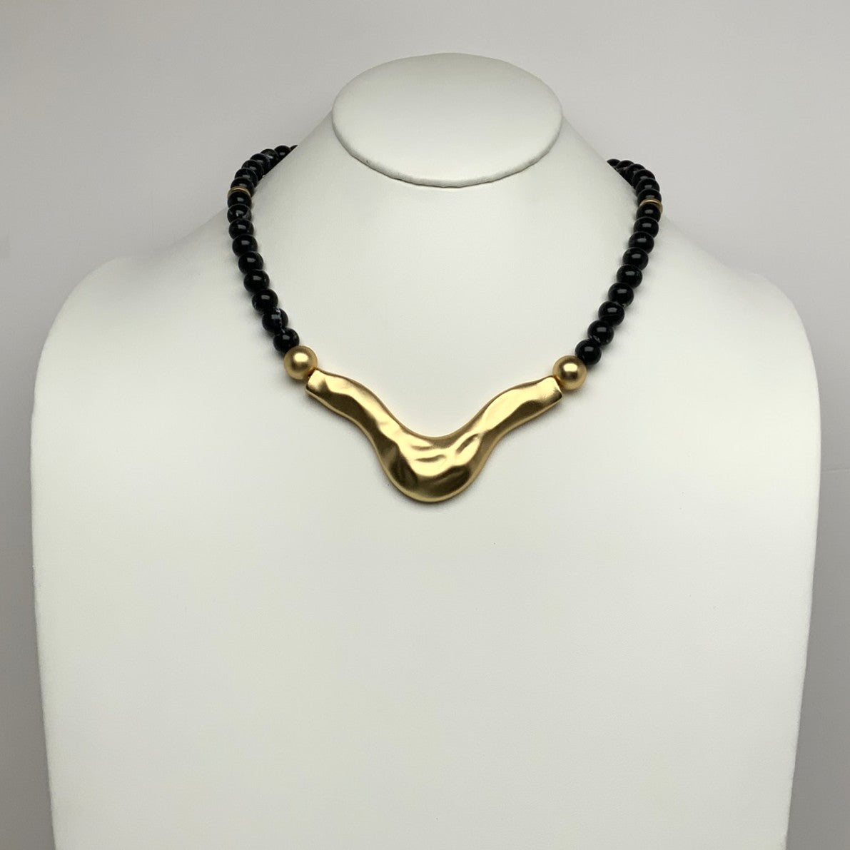 V-Shaped Pendant w/Beads Necklace
