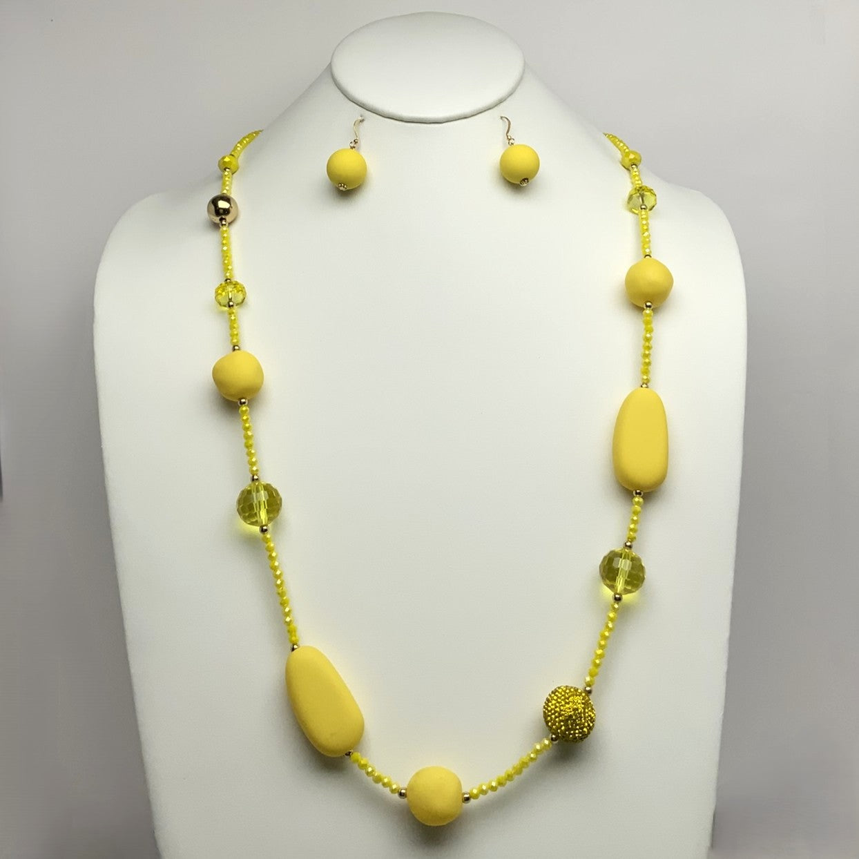 Smooth Geometric Beaded Statement Necklace