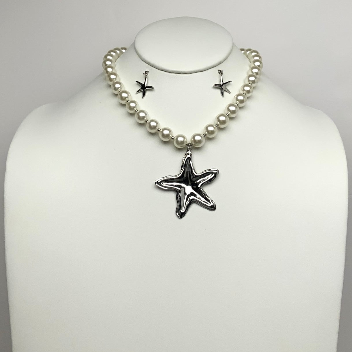 Pearl Necklace Textured Starfish Necklace Set
