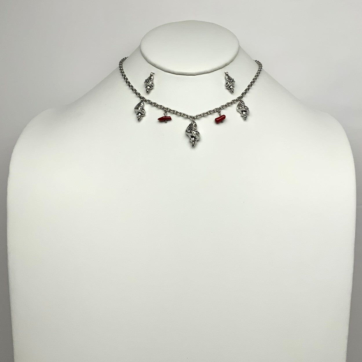 Conch Shell Charm Necklace Set