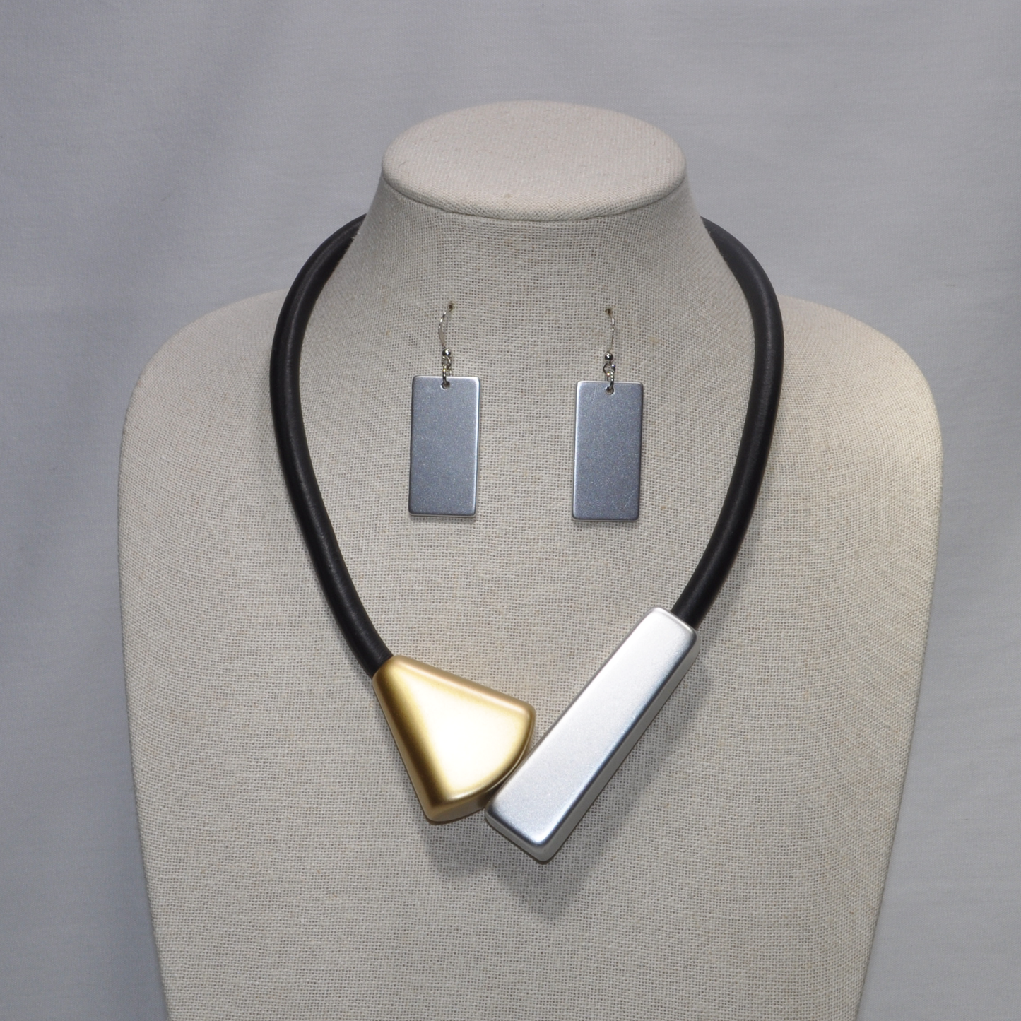 Rubber Cord Magnetic Necklace Set