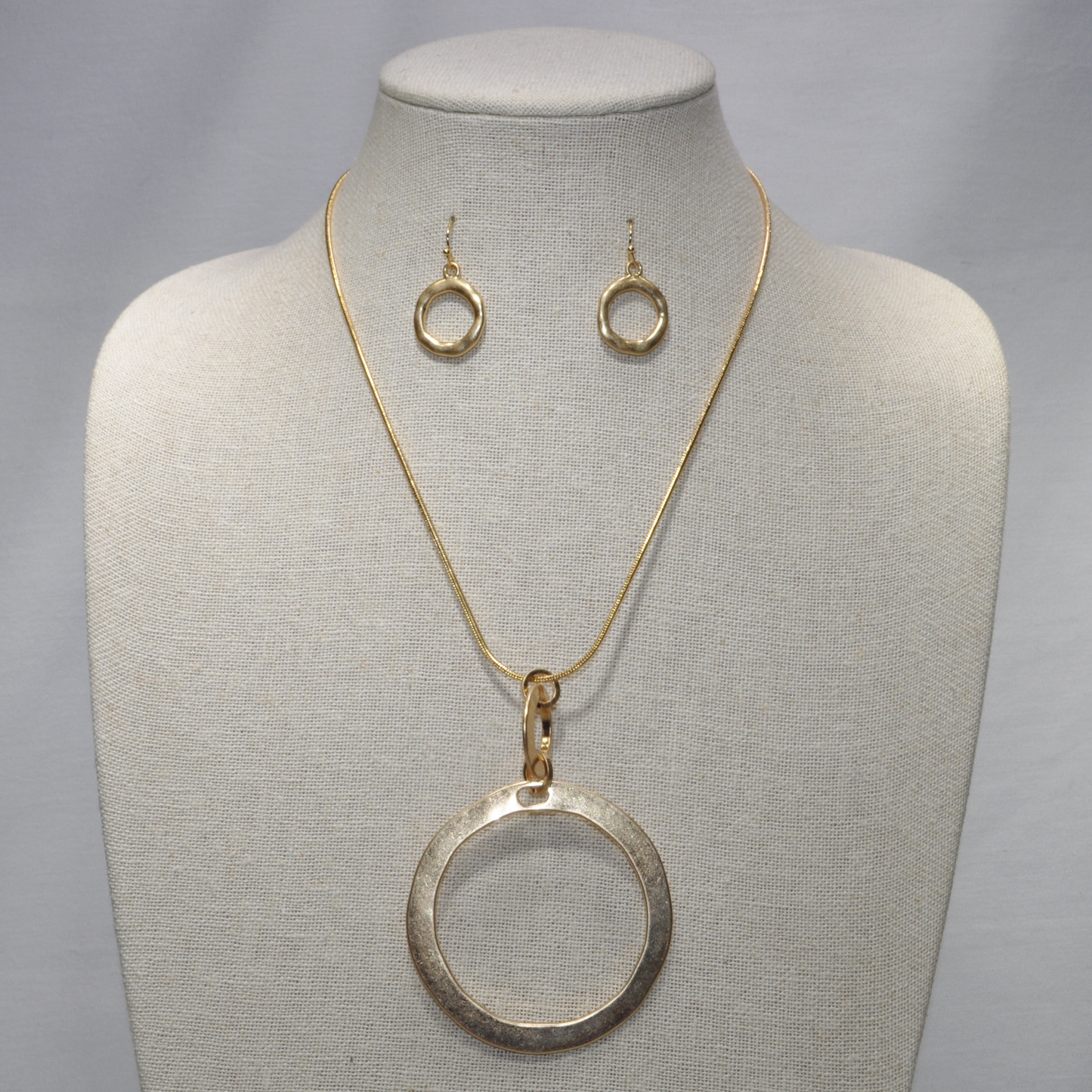 Long Snake Chain with Metal Circle Pendant Necklace Set