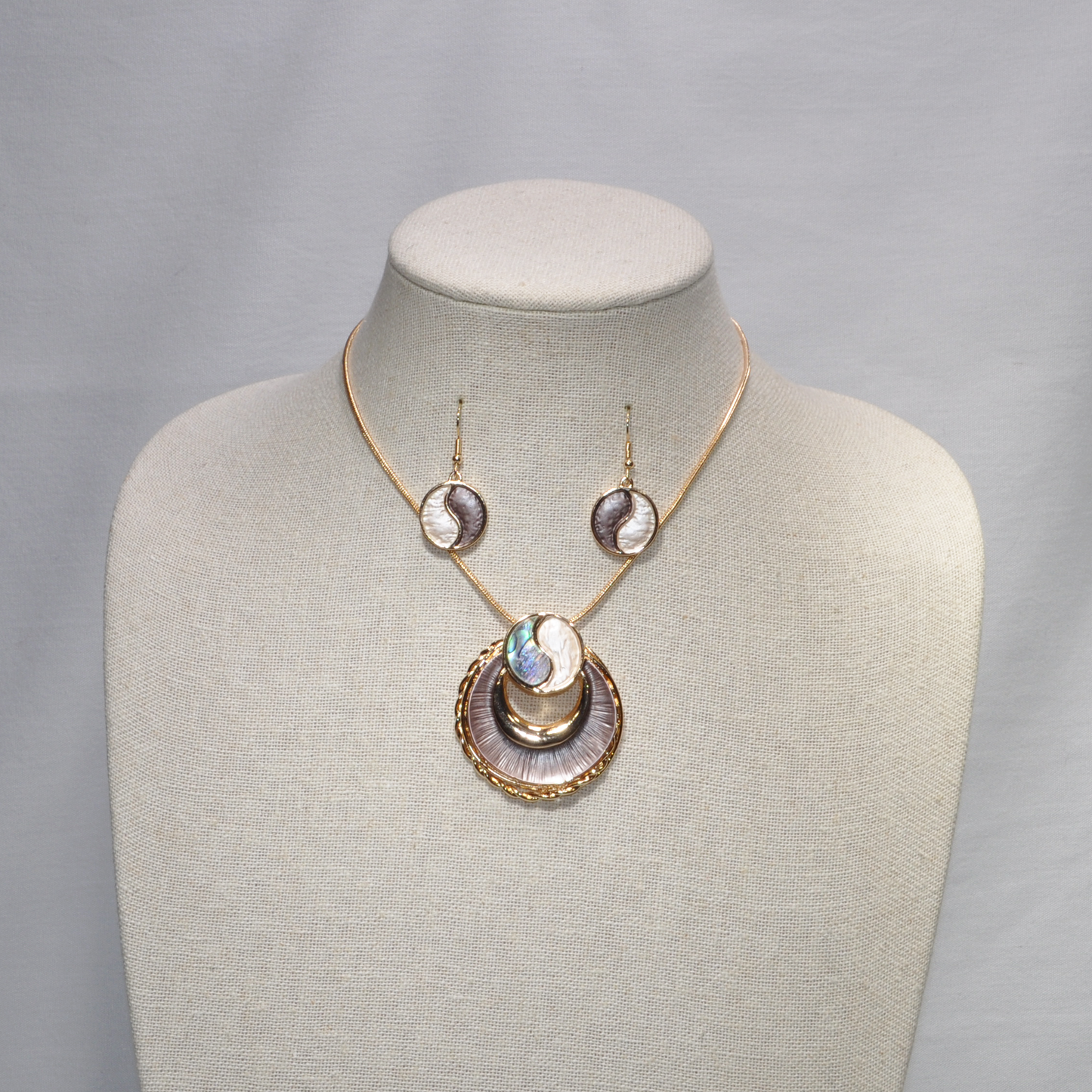 Yin Yang Pendant Drop Necklace Set