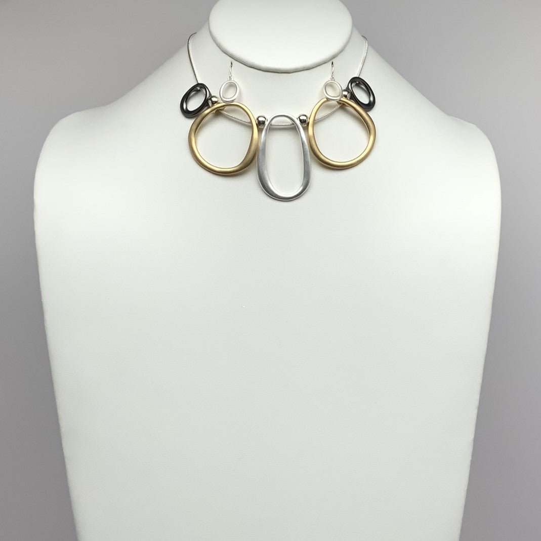 Short Snake Chain with Five Metal Ovals Bib Style Necklace Set