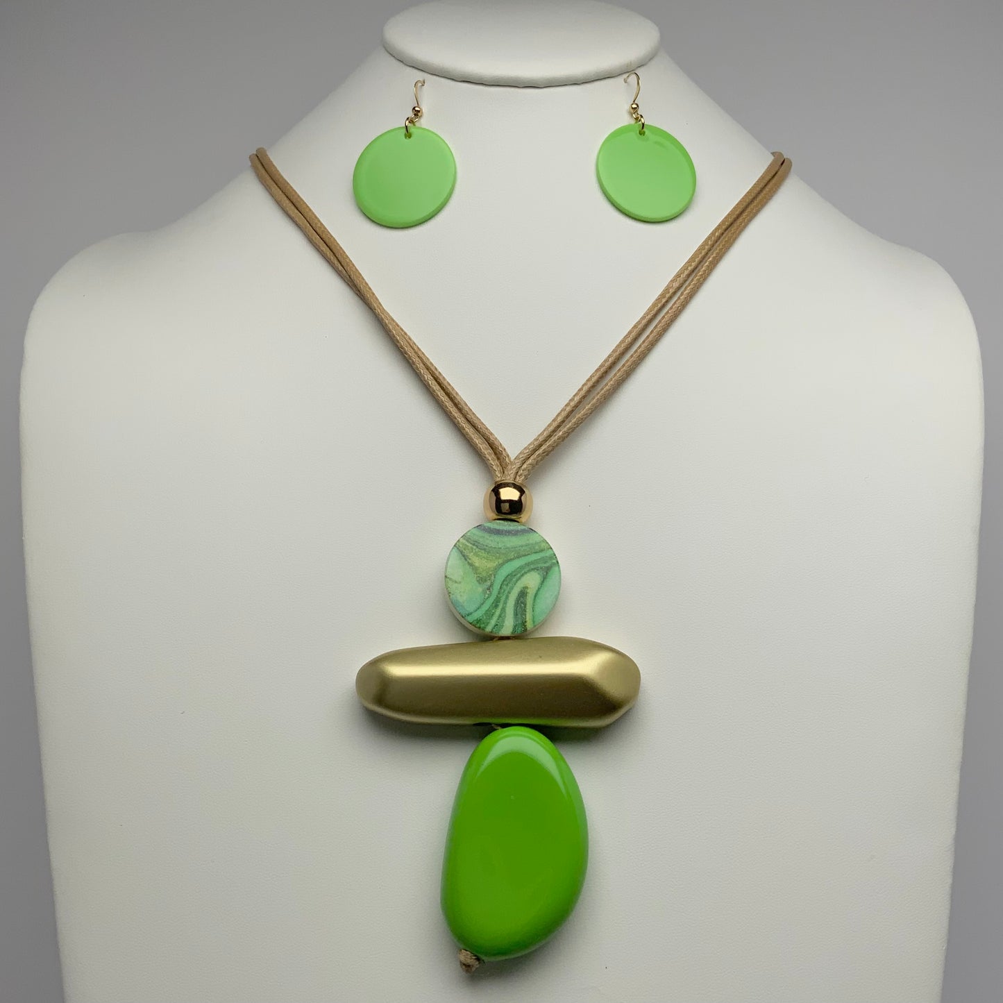 Wide Lucite Drop Necklace Set