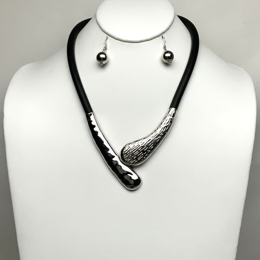 Magnetic Rubber Necklace Set