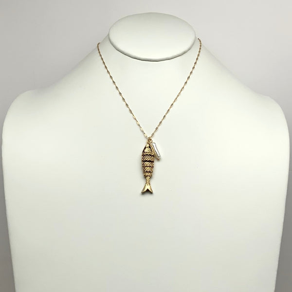 Fish Pearlescent Pendant Necklace