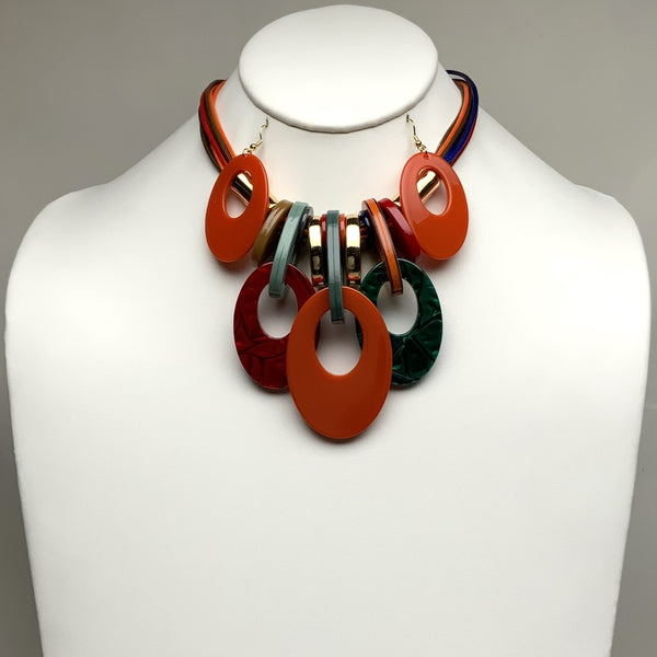 Lucite Oval Necklace Set