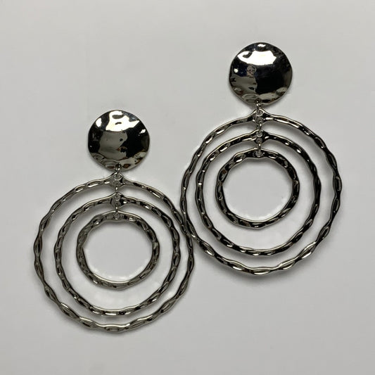 Hammered Circle Outline Clip On Earrings