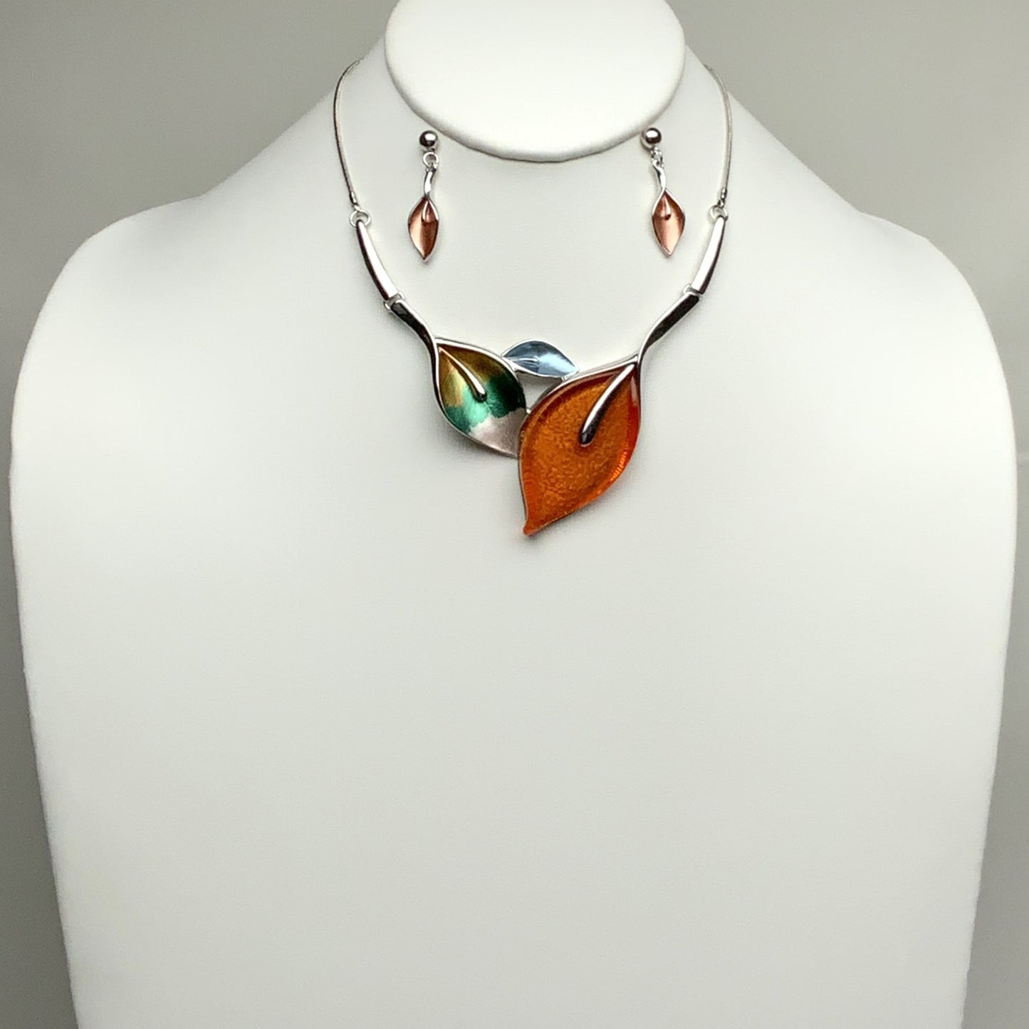 Leaf Drop Necklace Set