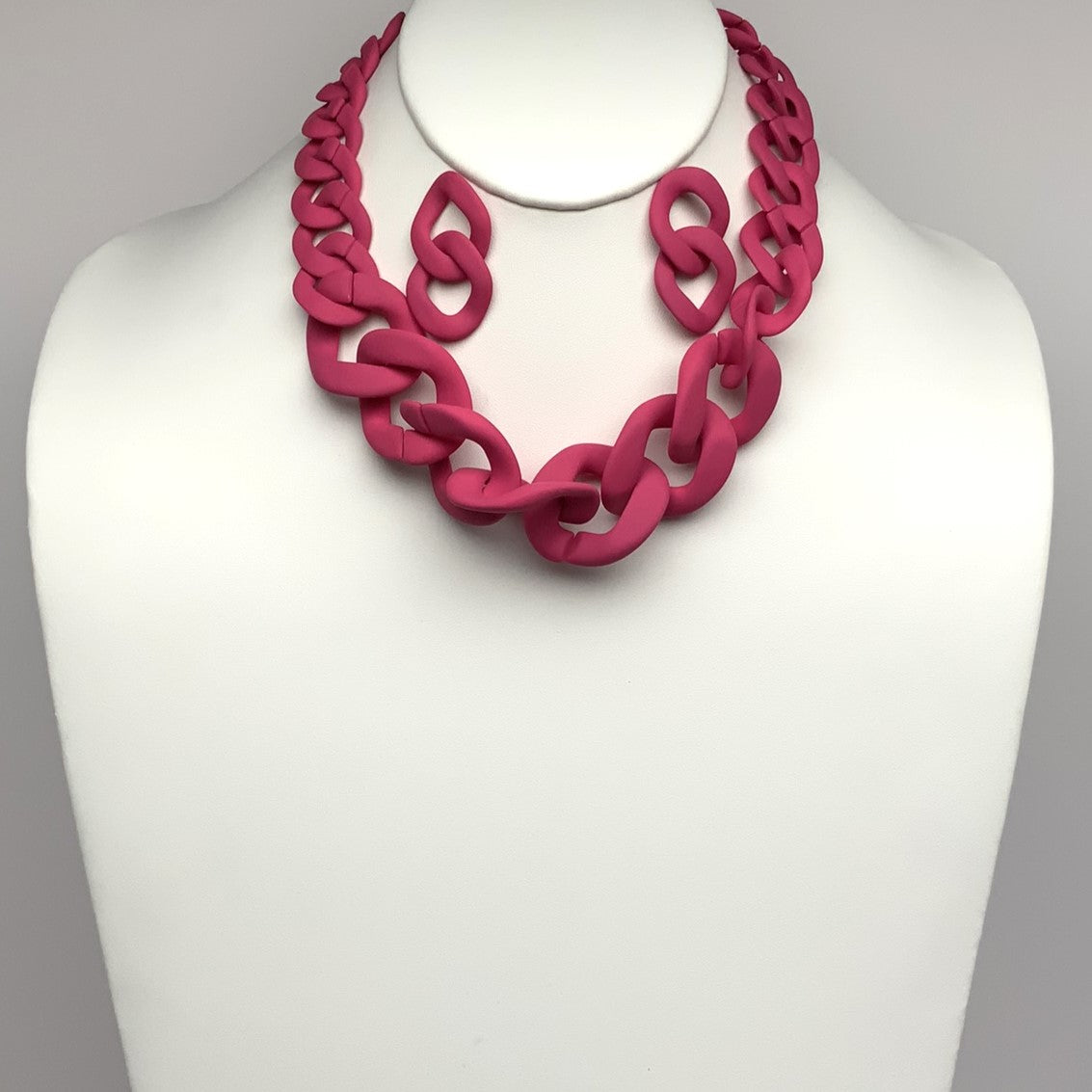 Short Rubber Coated Flat Chain Link Necklace Set