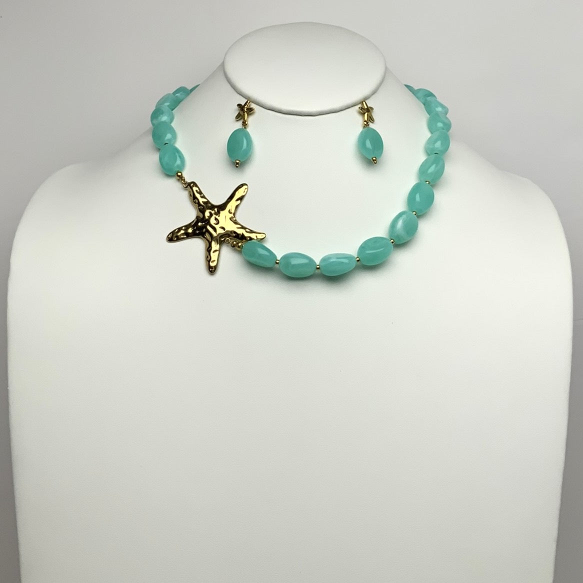 Lucite Marble Design Beaded Textured Starfish Necklace