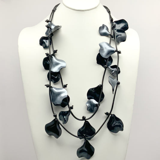 Petals Necklace