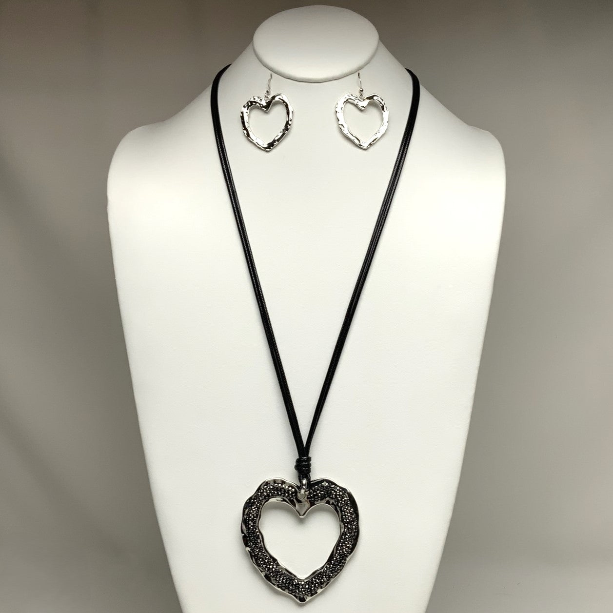 Rhinestone Heart Cord Necklace Set