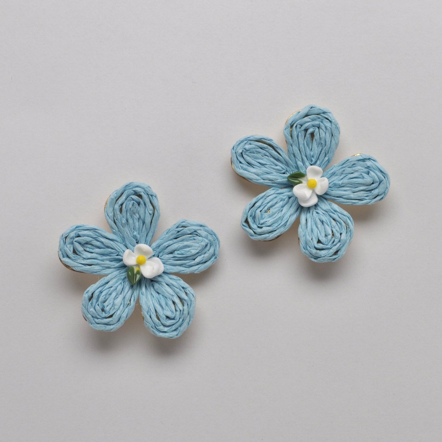 Daisy Twine Earring