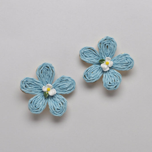 Daisy Twine Earring