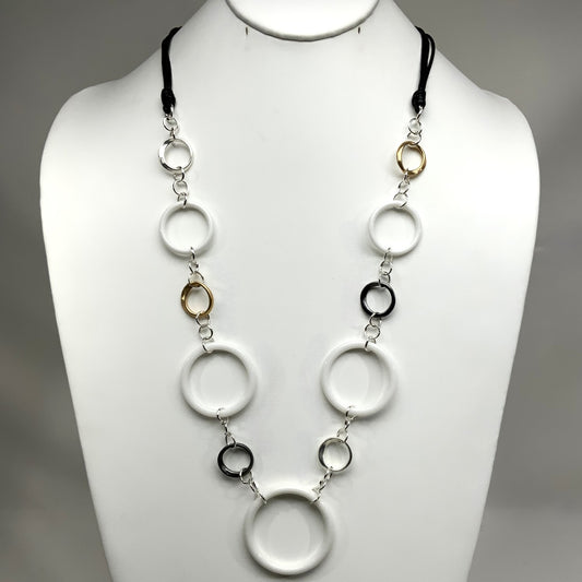 Long Cord Circle Necklace