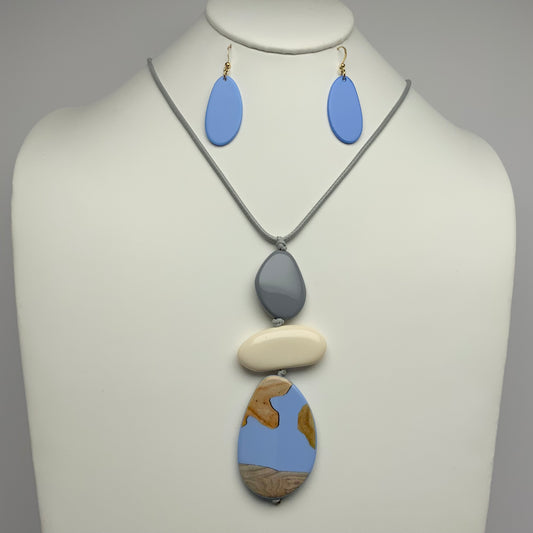 Lucite Shapes Drop Necklace Set