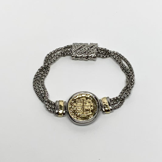Coin pendant w/layered Chains