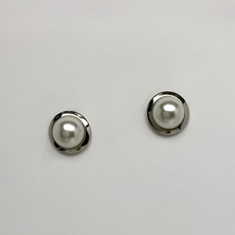 Pearl Clip On Earrings