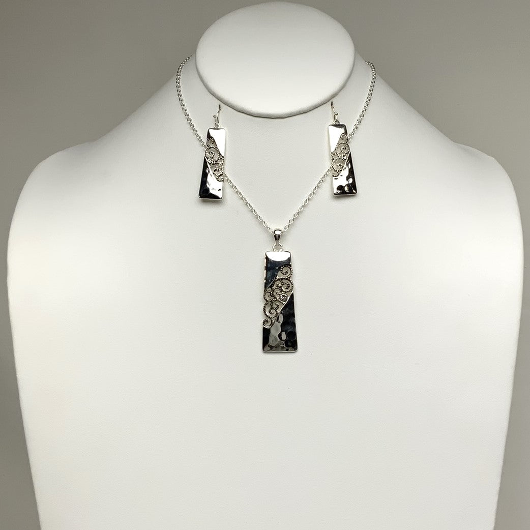 Rectangle Swirl Pendent Necklace Set