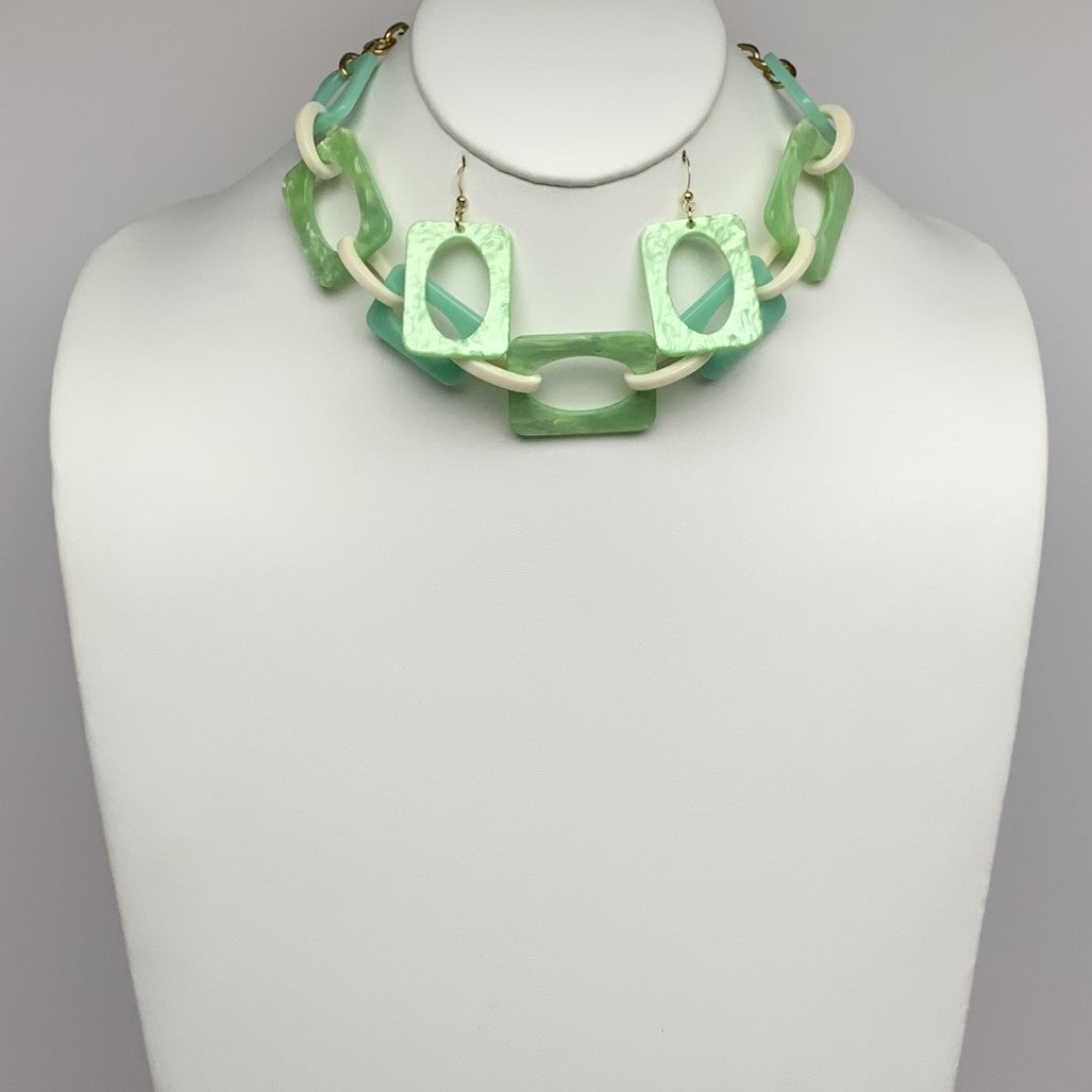 Short Lucite/Acrylic Rectangle Chain Link Necklace Set