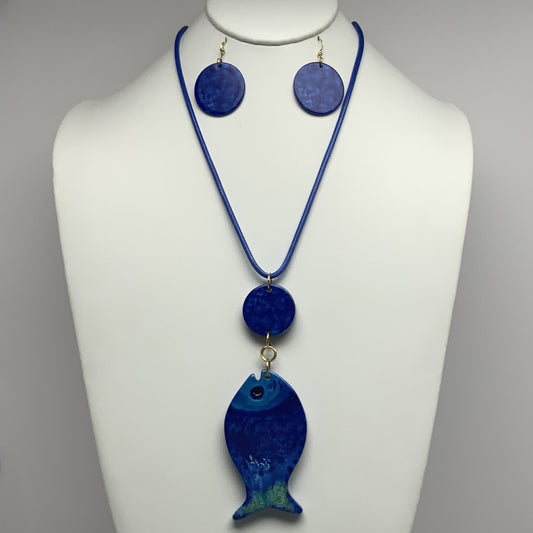 Printed Lucite Fish Necklace Set