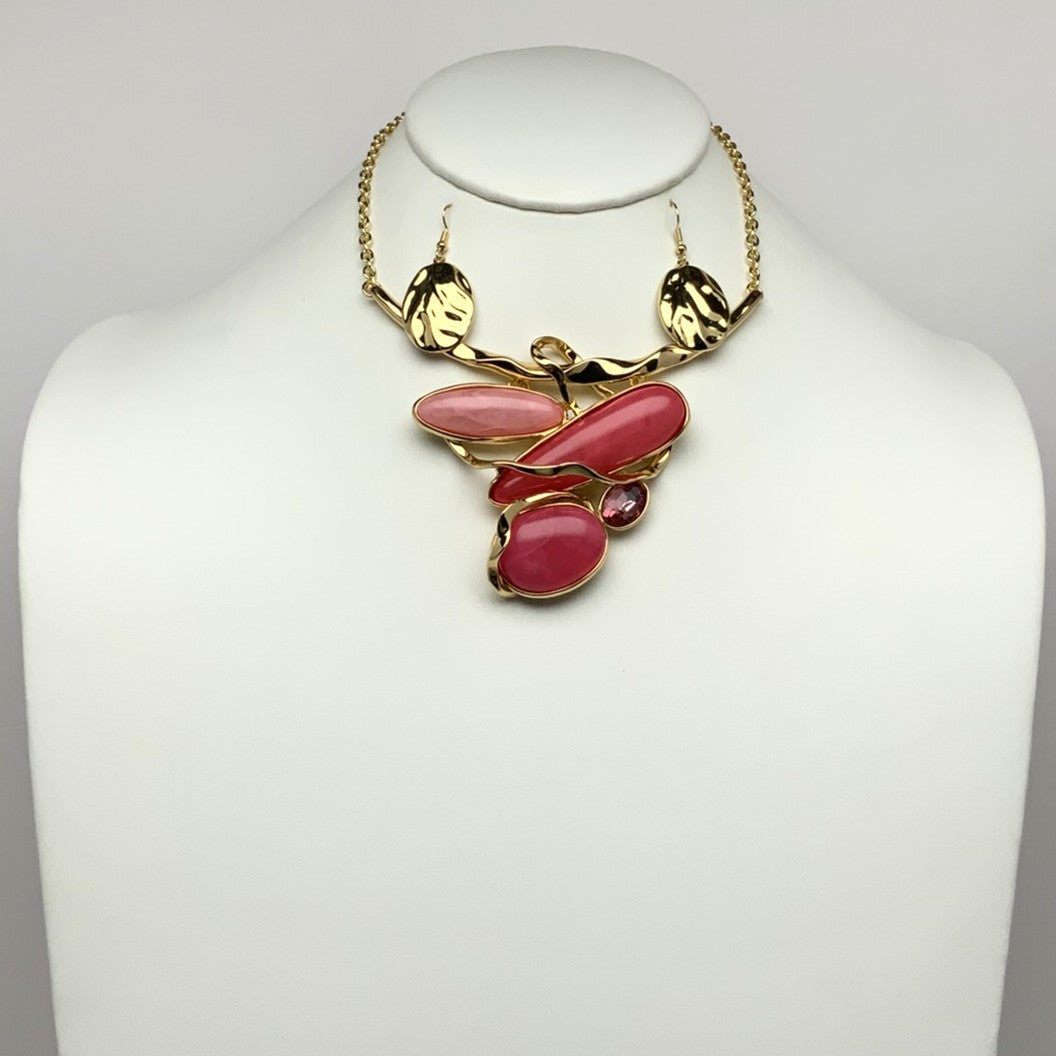 Textured Stone-like Bib Style Necklace Set