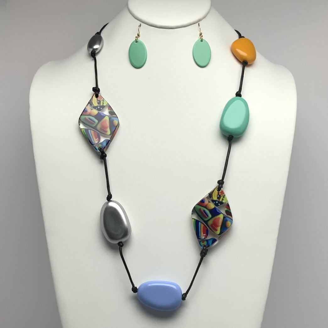 Colorful Lucite Stone Necklace Set