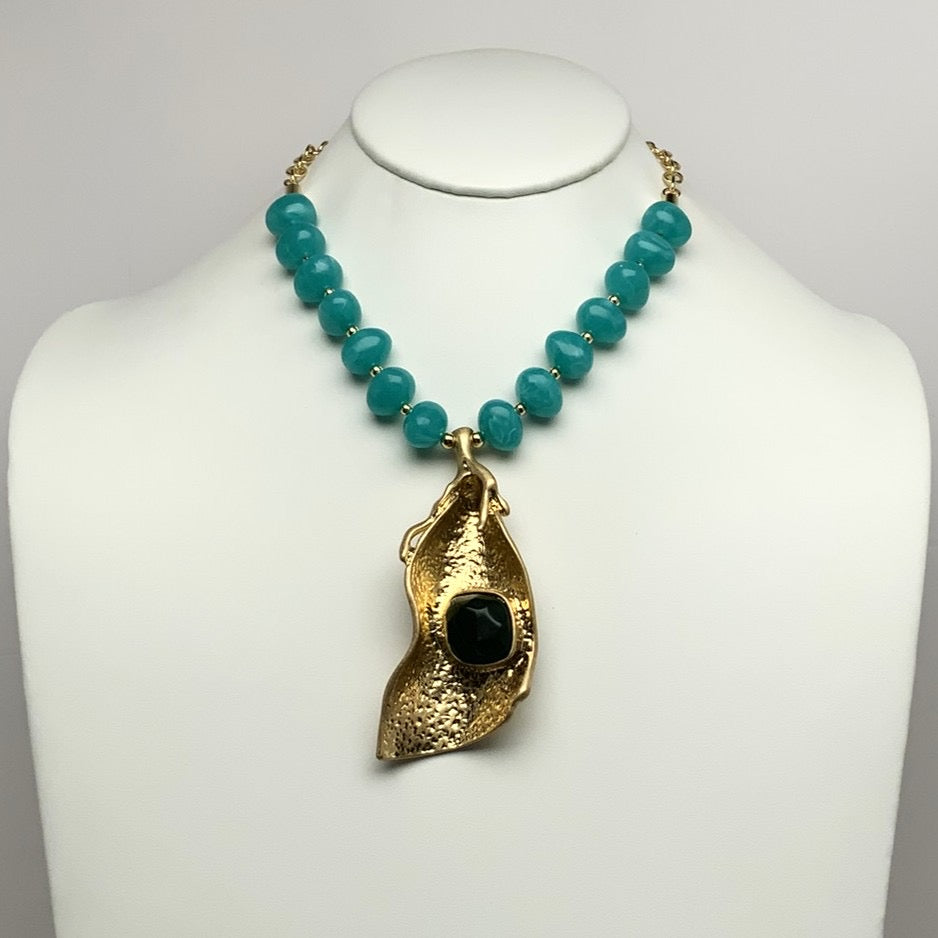 Half Lucite Bead Curved Metal Piece Drop Necklace