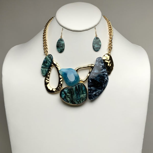Bib Style Lucite Necklace Set